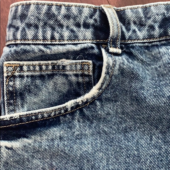 Zara shorts - Picture 2 of 9